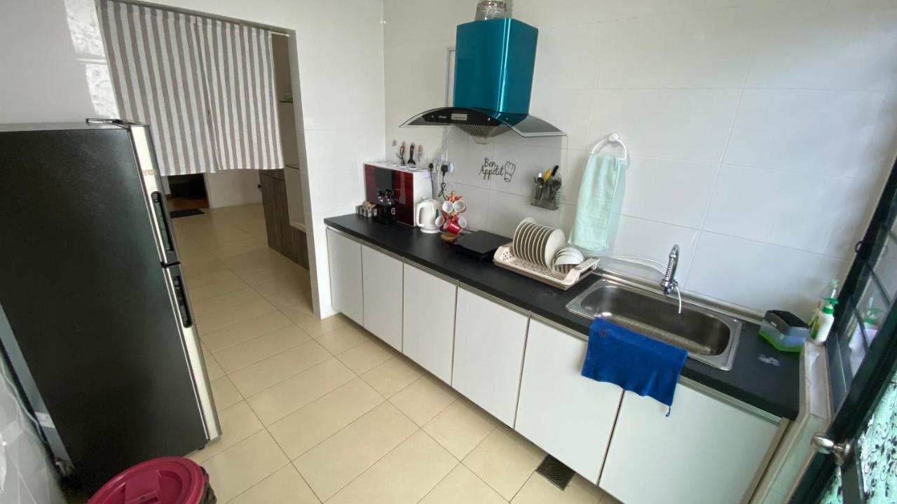 Roxy Apartment 쿠칭 외부 사진