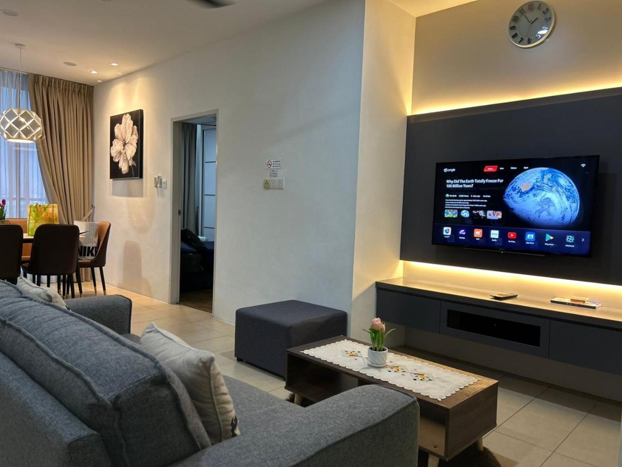 Roxy Apartment 쿠칭 객실 사진
