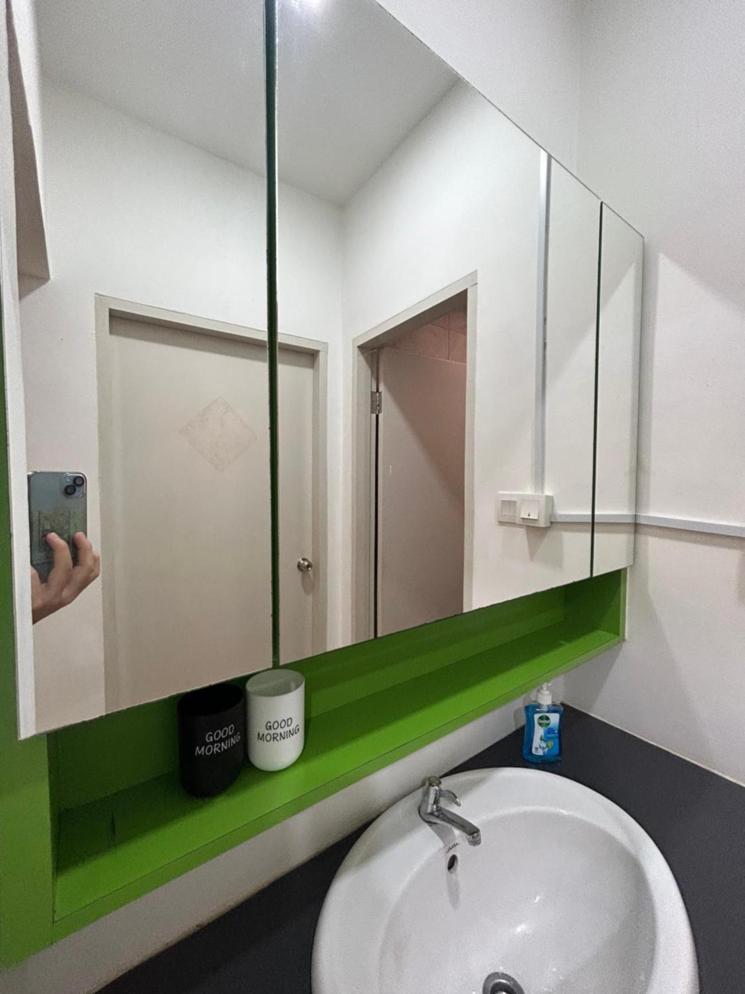 Roxy Apartment 쿠칭 객실 사진